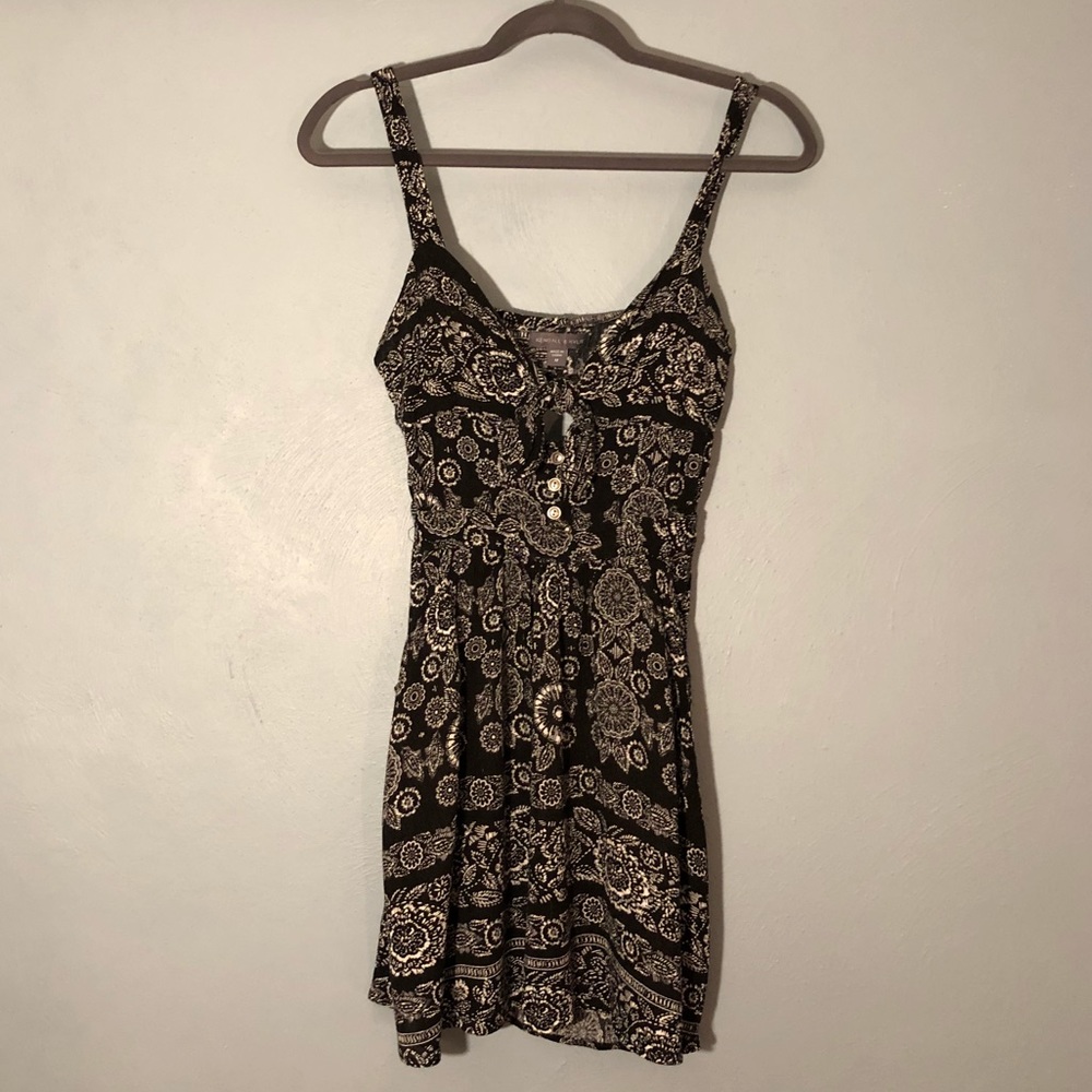SOLD Kendall&Kylie floral sundress